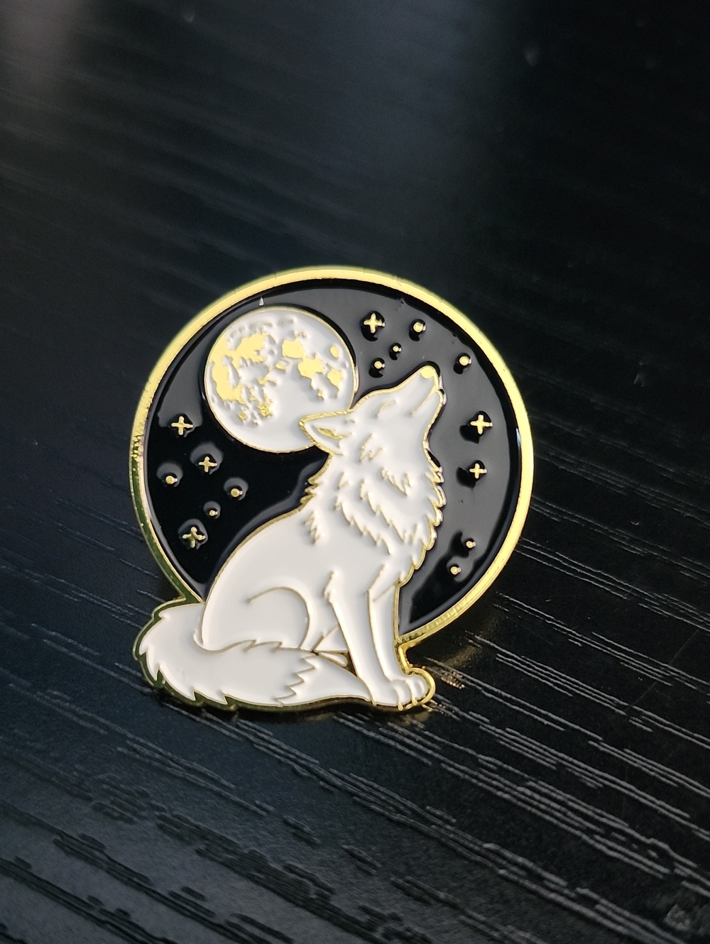 White Wolf Enamel Pin - Moonlit Howl Design